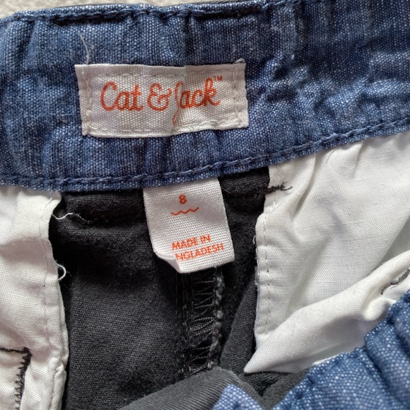 Boys size 8 shorts - Picture 3 of 3